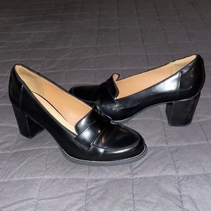 Clarks black leather big heel shoes